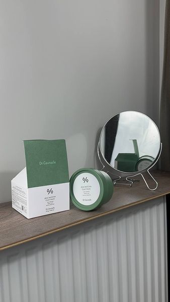 Очищуюча глиняна маска з чаєм Матча Dr.Ceuracle Jeju Matcha Clay Pack, 115 г cb0-047 фото